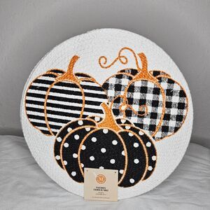 Martha Stewart‎ Fall Pumpkin Placemats Set of 4 15” Round Black White Orange